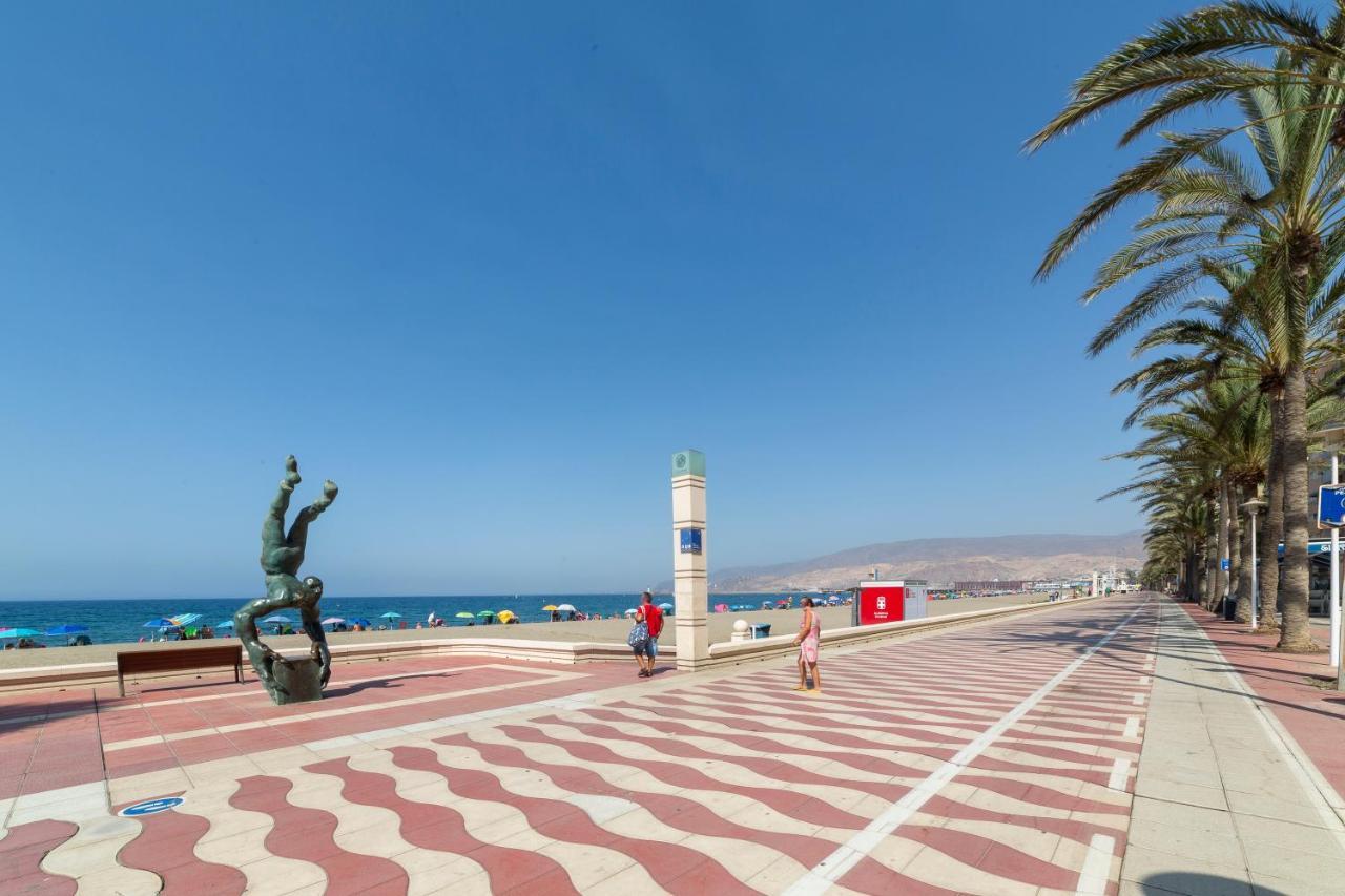 אלמריה California 14 Fitsuite מראה חיצוני תמונה